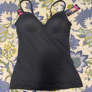Maidenform NEW Flexees Wirefree Shapewear …